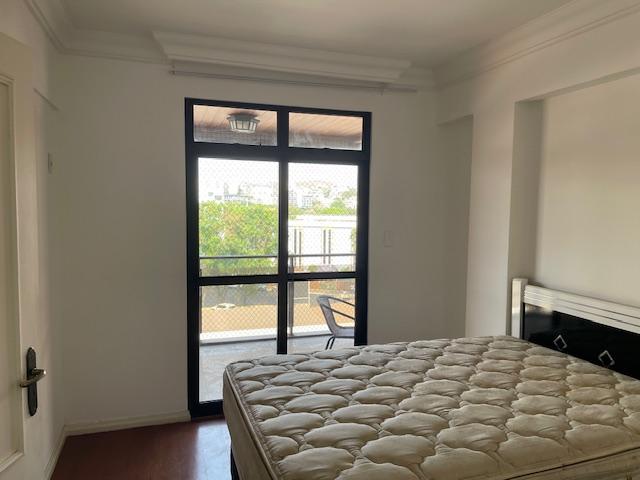 Apartamento à venda com 4 quartos, 210m² - Foto 22