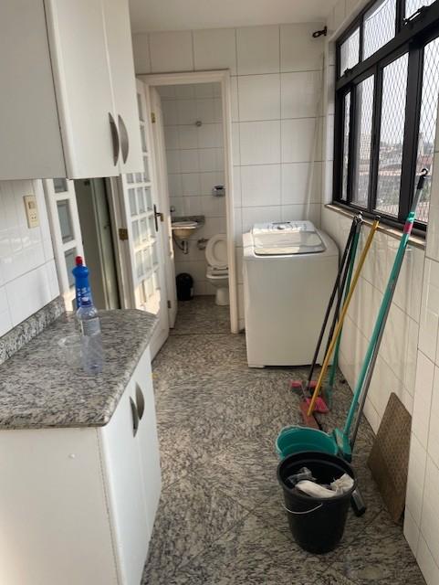 Apartamento à venda com 4 quartos, 210m² - Foto 30