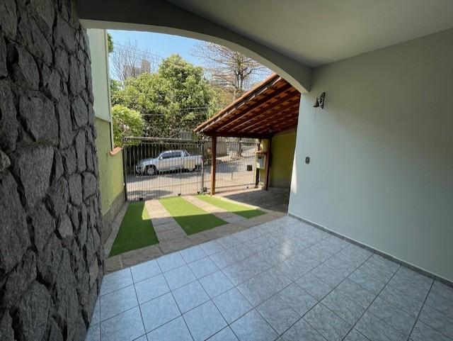 Casa à venda com 3 quartos, 281m² - Foto 4