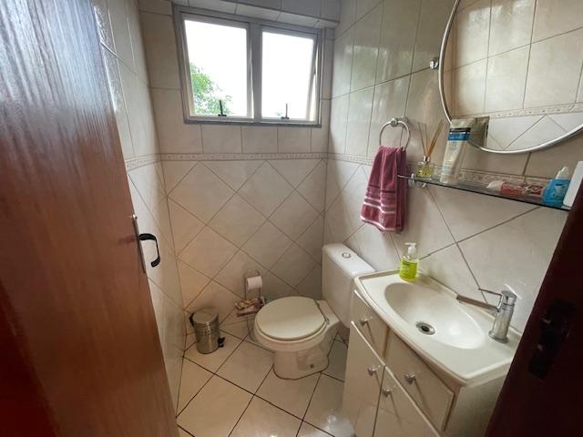 Apartamento à venda com 4 quartos, 213m² - Foto 4