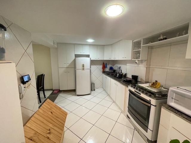 Apartamento à venda com 4 quartos, 213m² - Foto 8