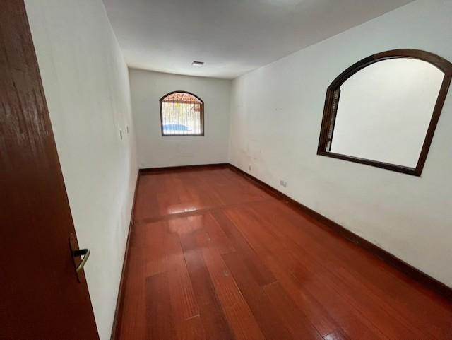 Casa à venda com 3 quartos, 160m² - Foto 7