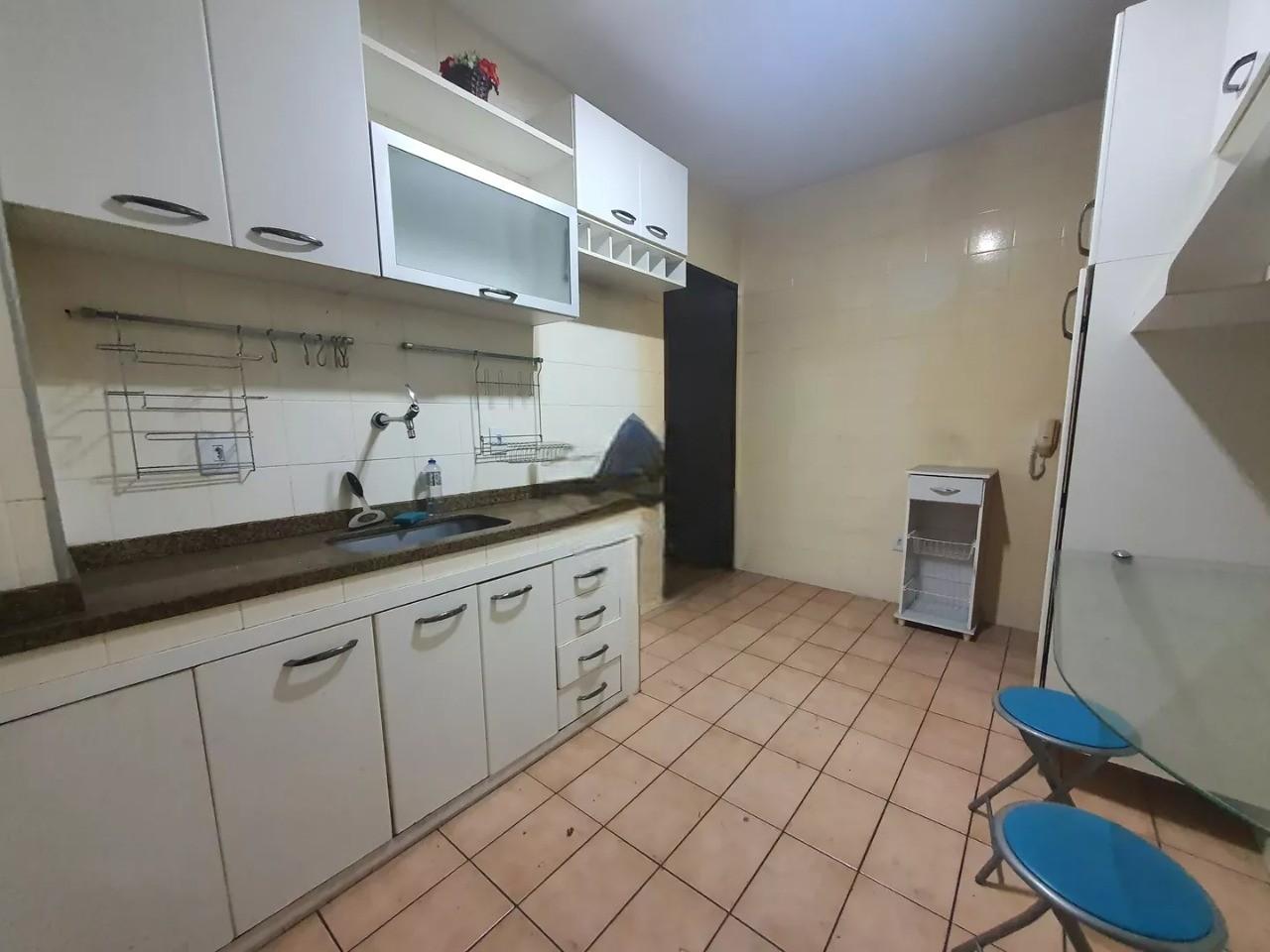 Apartamento à venda com 3 quartos, 159m² - Foto 11