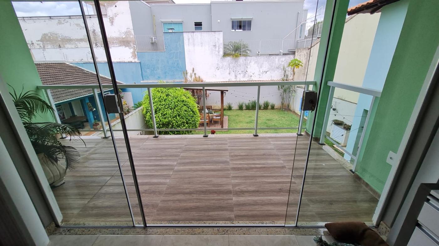 Casa à venda com 4 quartos, 334m² - Foto 31