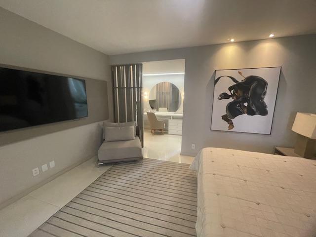 Apartamento à venda com 5 quartos, 417m² - Foto 21