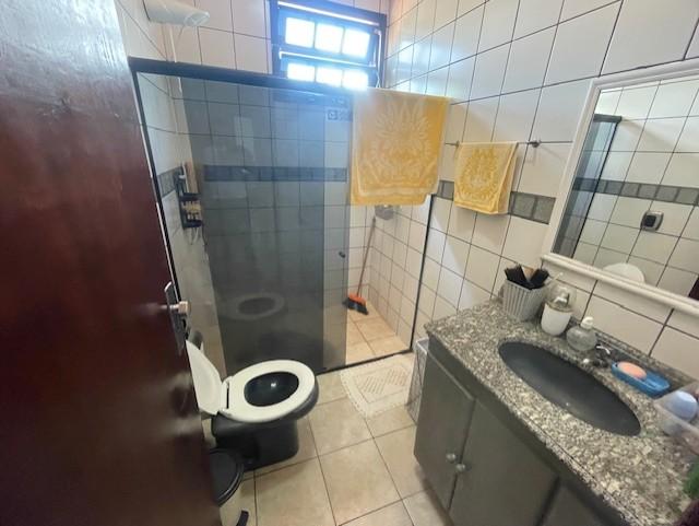 Casa à venda com 4 quartos, 210m² - Foto 13