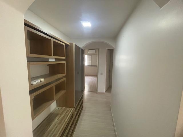 Apartamento à venda com 3 quartos, 156m² - Foto 11