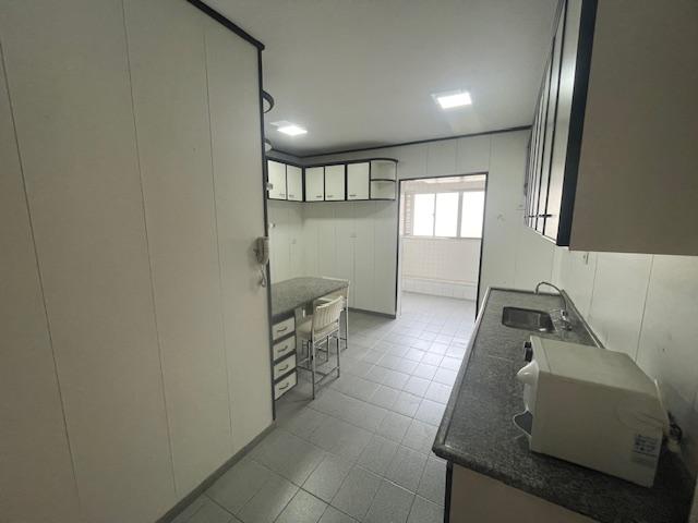 Apartamento à venda com 3 quartos, 156m² - Foto 25