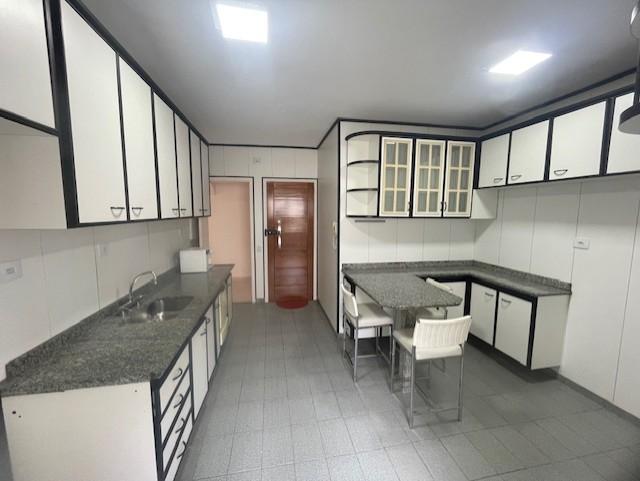 Apartamento à venda com 3 quartos, 156m² - Foto 26