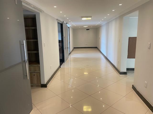 Apartamento à venda com 3 quartos, 274m² - Foto 16